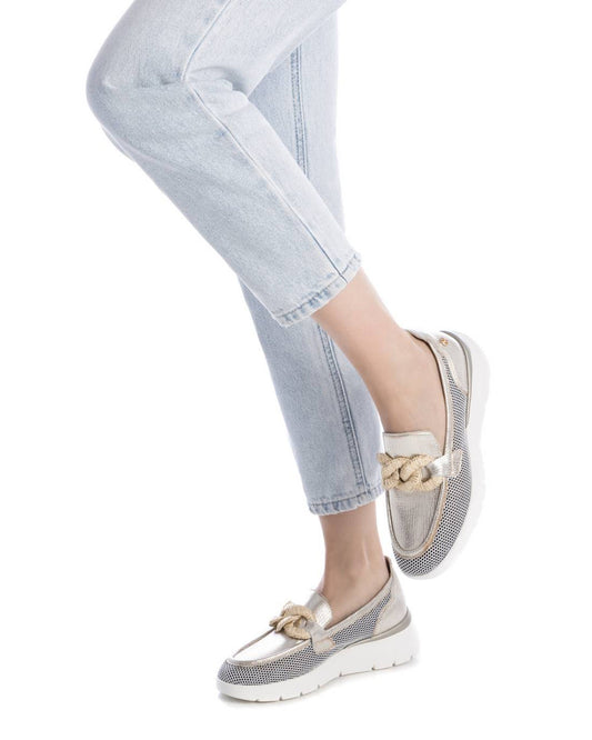 Zapato Carmela 162270 Oro Piel