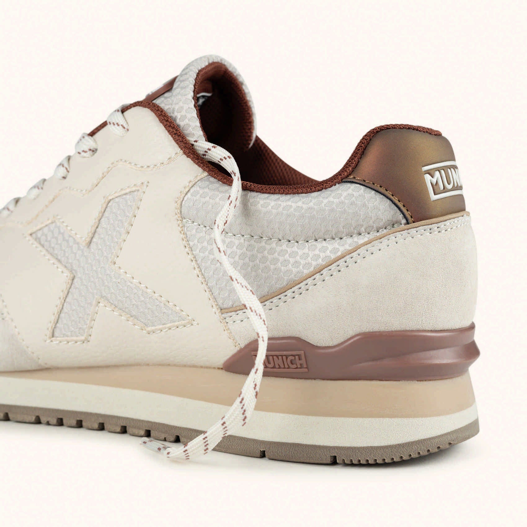 Deportivo MUNICH 4150305 DASH WMN305 BEIGE