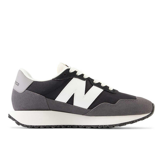 deportivas-newbalance-negras