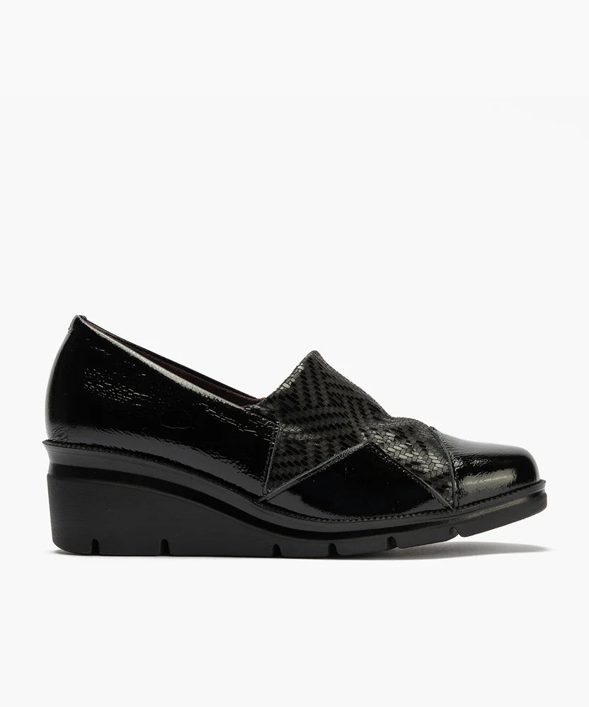 Zapato Pitillos 11531 Charol Cuña Negro