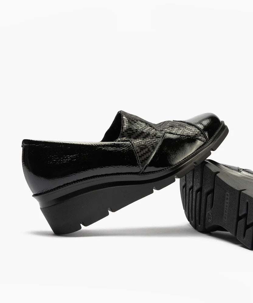 Zapato Pitillos 11531 Charol Cuña Negro